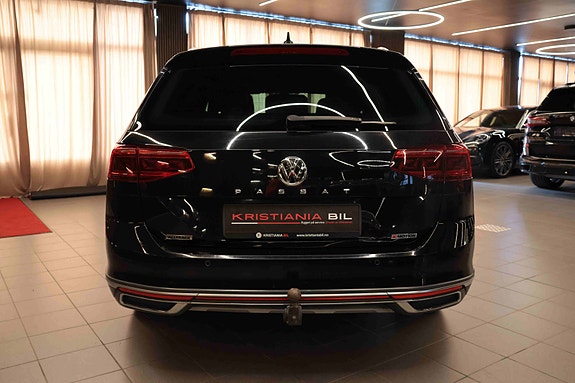 Volkswagen Passat Alltrack 6 of 30