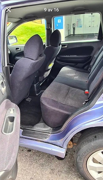 Honda HR-V 14 of 17