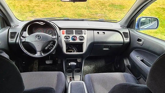 Honda HR-V 7 of 17