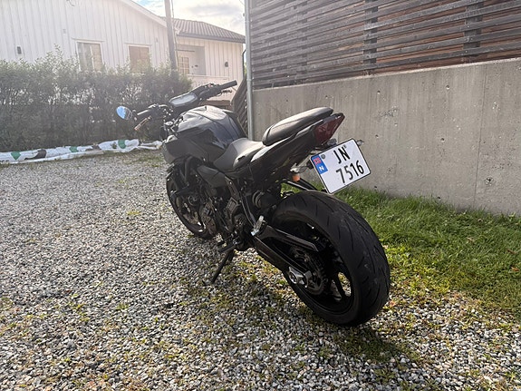 Yamaha MT-07 5 of 15
