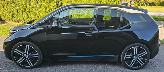 BMW i3 2 of 16