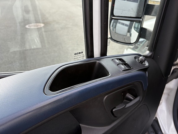 Iveco Daily 9 of 30