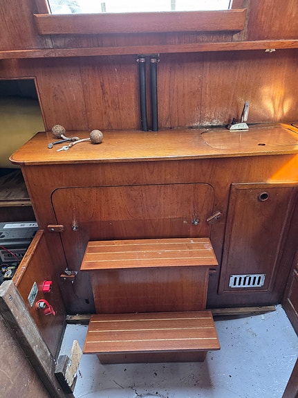 Colina 29 med Volvo penta D1 20 26 of 30