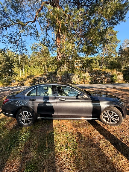 Mercedes-Benz C180 3 of 15
