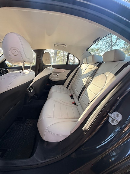 Mercedes-Benz C180 10 of 15