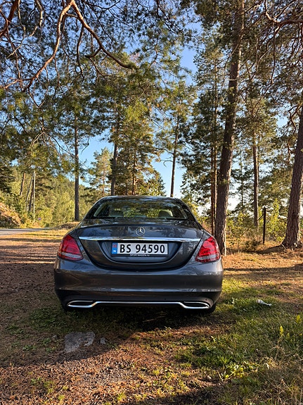 Mercedes-Benz C180 4 of 15
