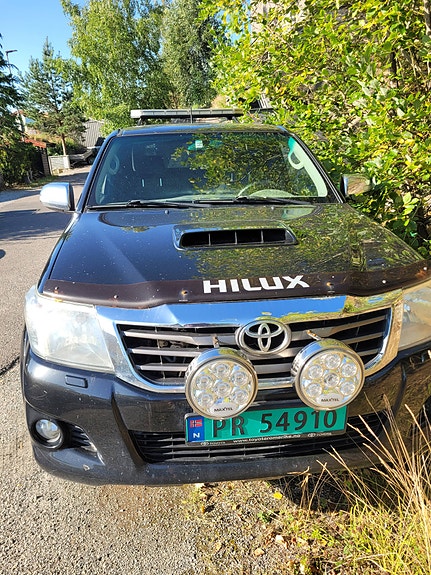Toyota HiLux 7 of 10