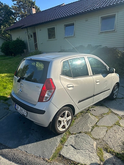 Hyundai i10 5 of 10