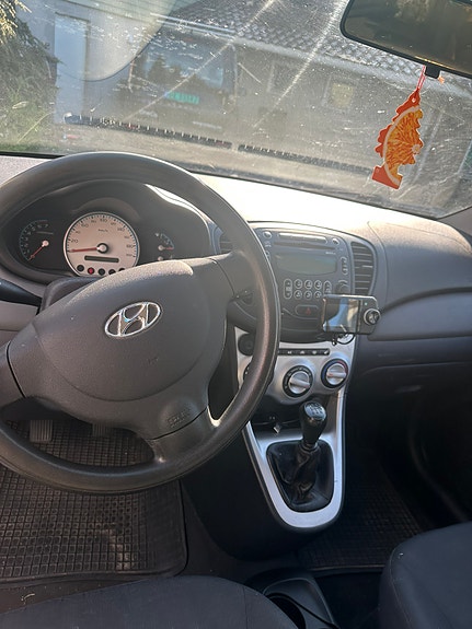 Hyundai i10 9 of 10