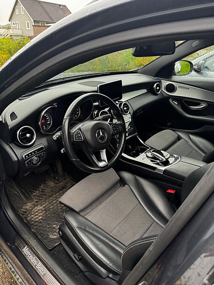 Mercedes-Benz C180 6 of 10