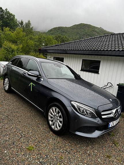Mercedes-Benz C180 4 of 10