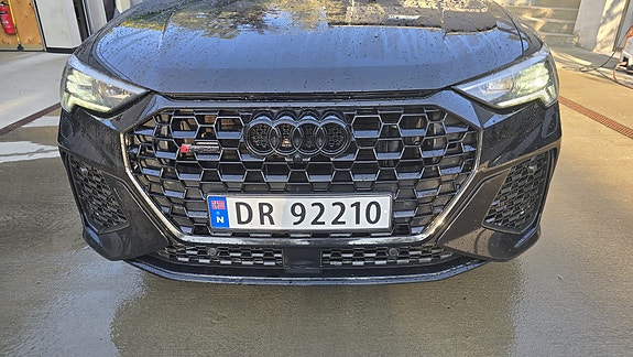 Audi RS Q3 4 of 7