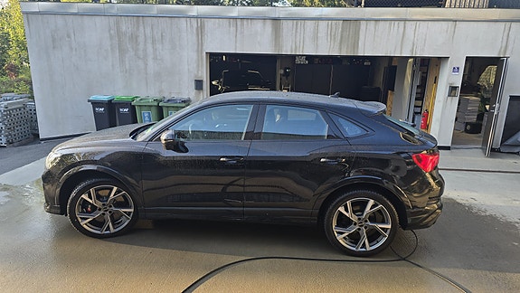 Audi RS Q3 2 of 7