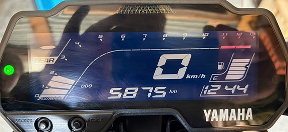 Yamaha MT-125 2 of 8
