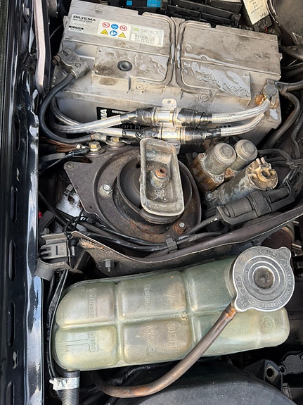 Mercedes-Benz E300 19 of 19