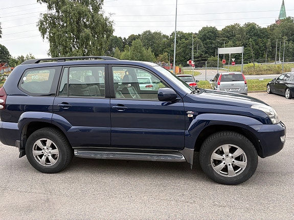 Toyota Land Cruiser 6 of 28
