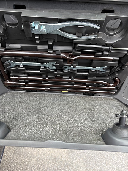 Toyota Land Cruiser 10 of 28