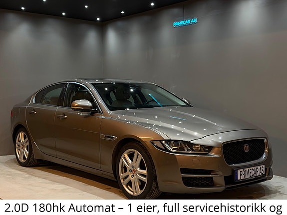 Jaguar XE 2 of 30