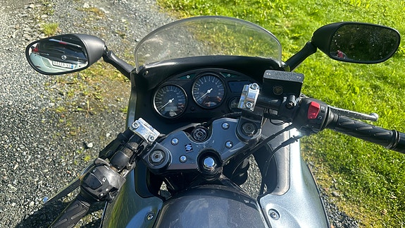 Suzuki GSX 750 F 6 of 8
