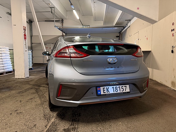 Hyundai IONIQ 7 of 25