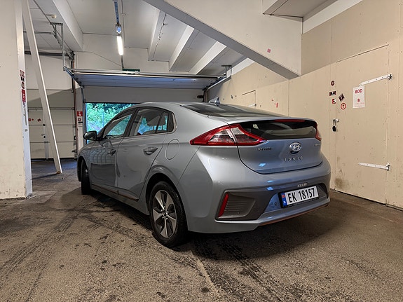 Hyundai IONIQ 6 of 25