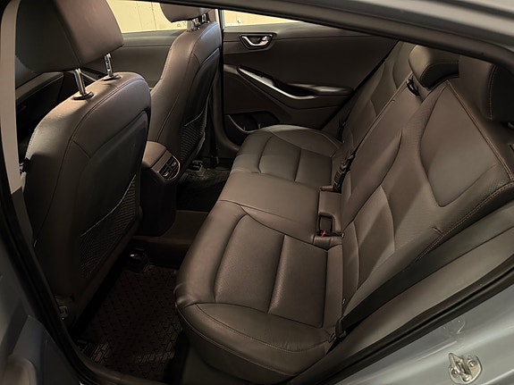 Hyundai IONIQ 15 of 25
