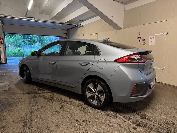 Hyundai IONIQ 5 of 25