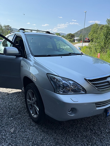 Lexus RX400h 9 of 29