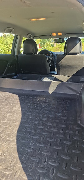 Toyota Avensis 26 of 30