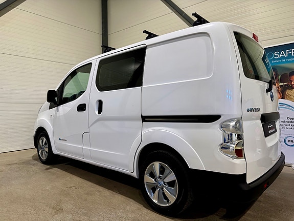 Nissan e-NV200 8 of 30