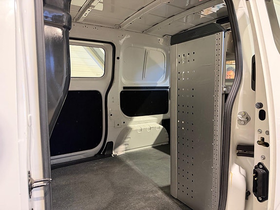 Nissan e-NV200 14 of 30