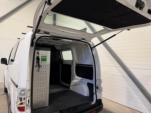 Nissan e-NV200 12 of 30