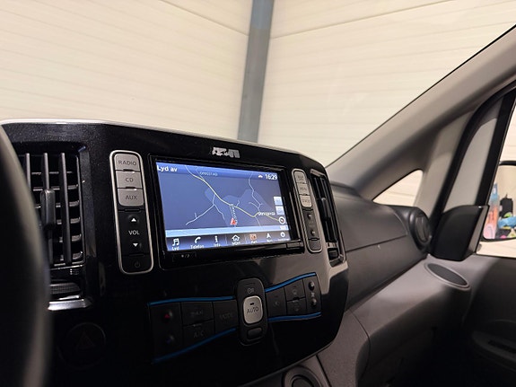 Nissan e-NV200 23 of 30