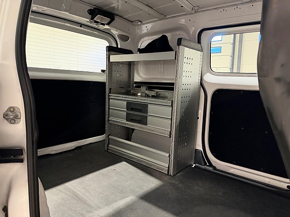 Nissan e-NV200 13 of 30