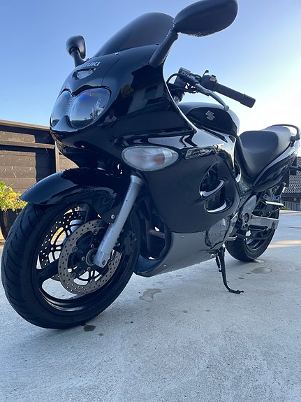 Suzuki GSX 750 F 5 of 6