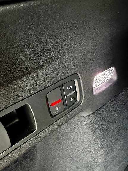 Audi SQ6 e-tron 8 of 16