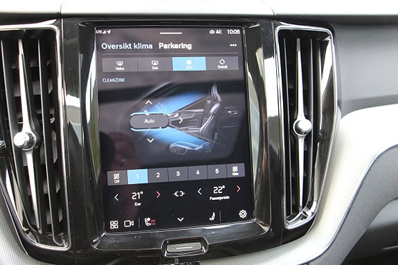 Volvo XC60 26 of 30