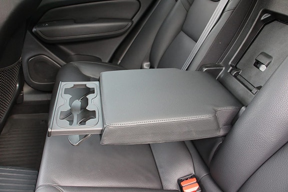Volvo XC60 14 of 30