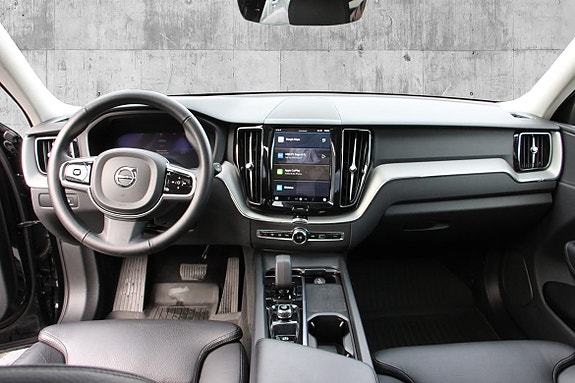 Volvo XC60 16 of 30