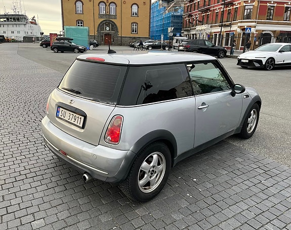 MINI One 5 of 26
