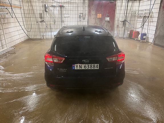 Subaru Impreza 4 of 16