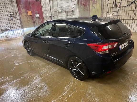 Subaru Impreza 2 of 16