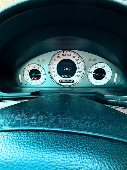 Mercedes-Benz E200 d 5 of 6