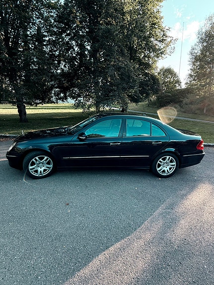 Mercedes-Benz E200 d 3 of 6