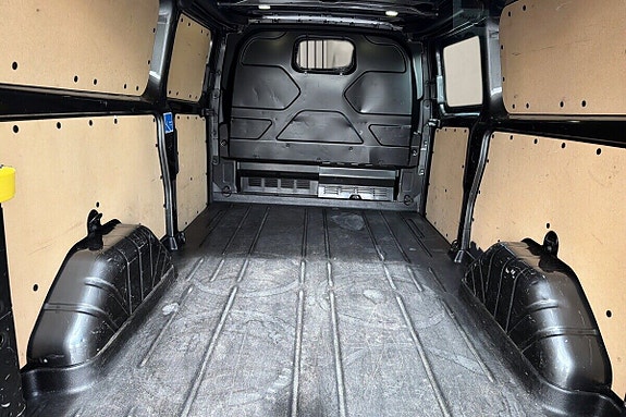Ford Transit 7 of 21