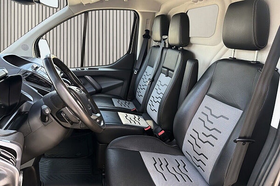 Ford Transit 12 of 21