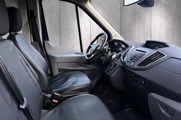 Ford Transit 10 of 21