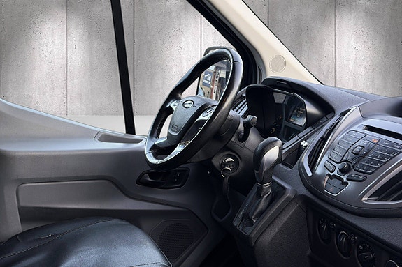 Ford Transit 11 of 21