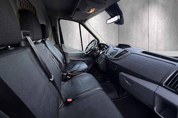 Ford Transit 9 of 21