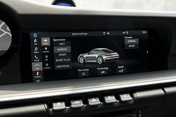 Porsche 911 Carrera 4 18 of 26